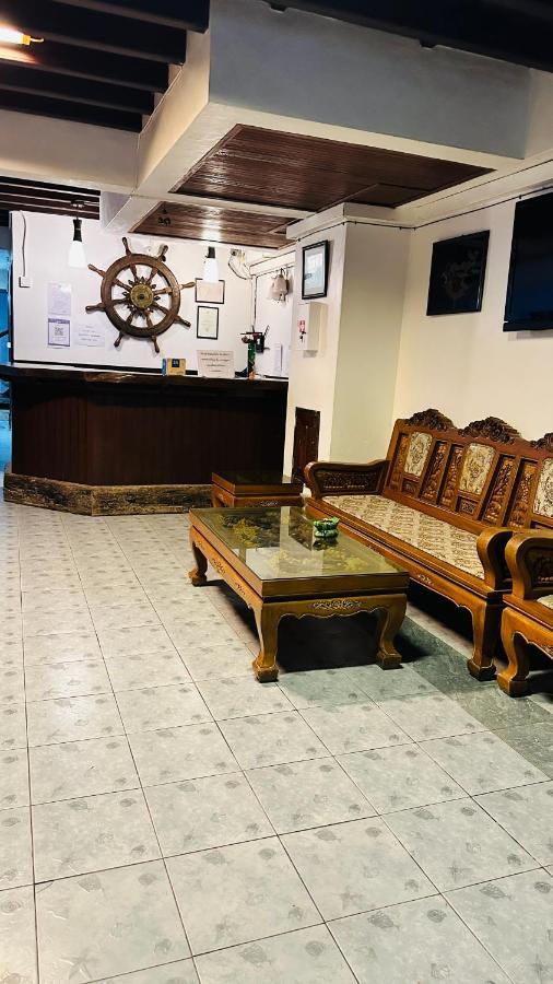 Relax Guest House Patong Bagian luar foto